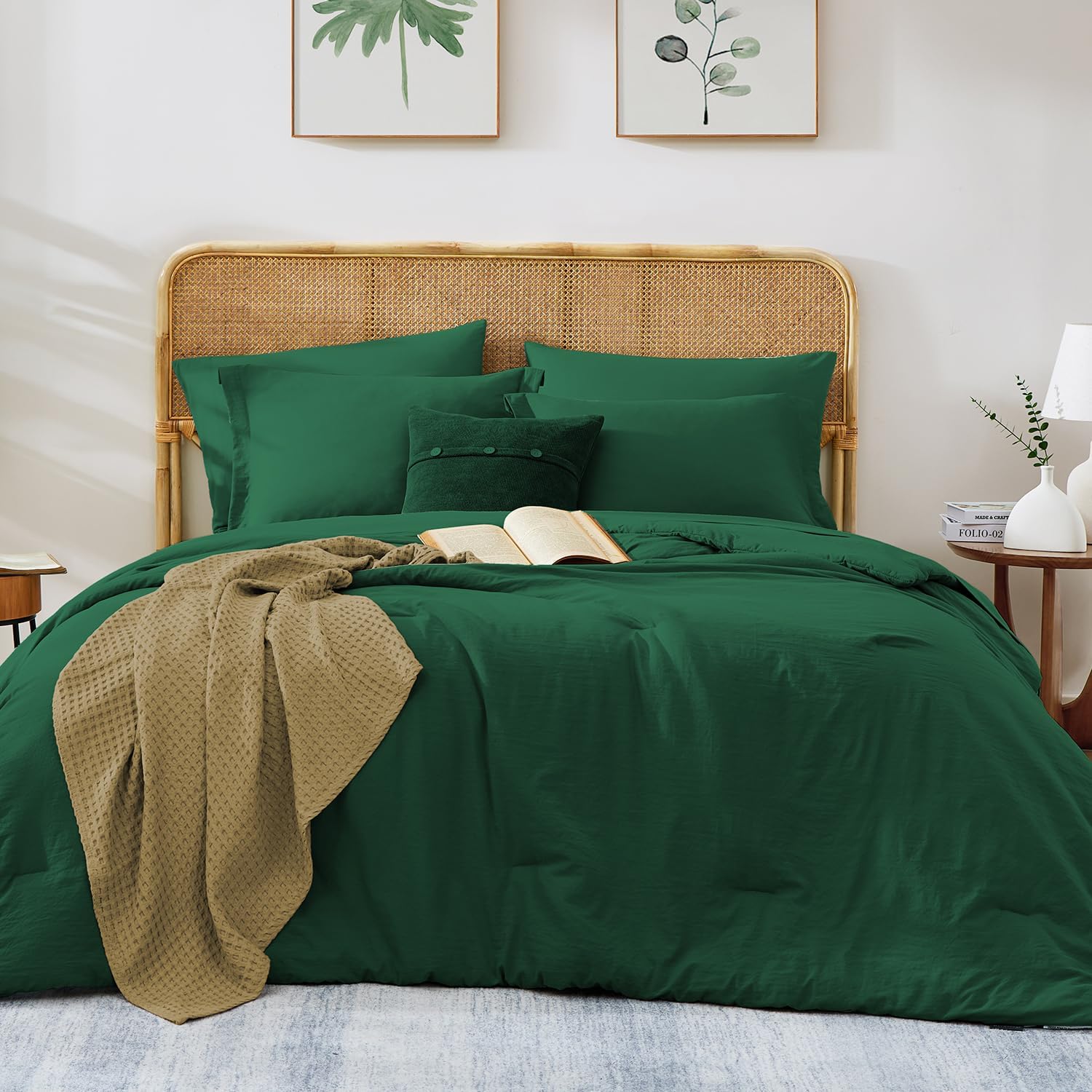 WRENSONGE Queen Comforter Set - 7 Pieces Sage Green Soft Bed in a Bag Queen with Fitted Sheet, Flat Sheet, 2 Pillow Shams, and 2 Pillowcases- Warm Bedding Sets Queen for All Season