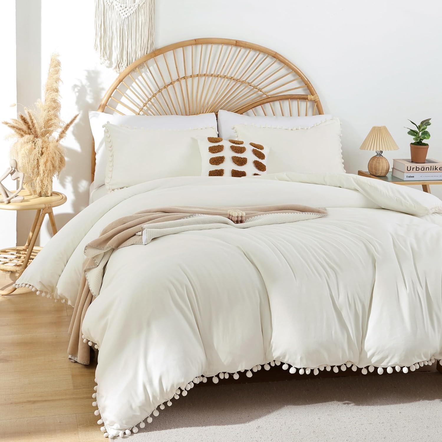 YIRDDEO Queen Comforter Set - Comforter Queen Size Sets with Ball Pom Fringe, Soft Bedding Set for All Seasons - 3 Pieces, 1 Comforter (90"x90") & 2 Pillow Shams (20"x26"), Blush