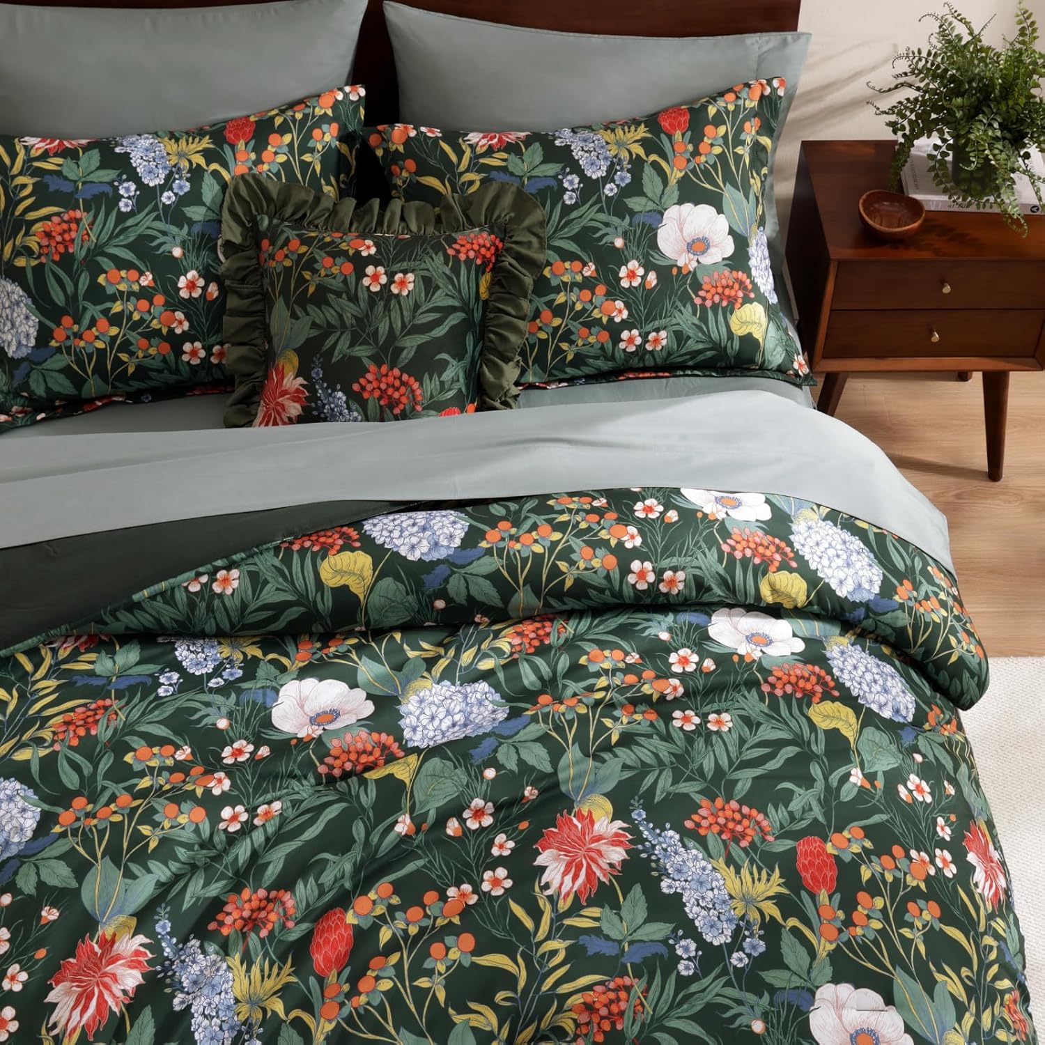 WRENSONGE Queen Comforter Set-7 Pieces Green Botanical Floral Bedding, Flowers Printed Design Queen Bed in a Bag with Botanical Flowers Comforter, Sheets, Pillowcases & Shams