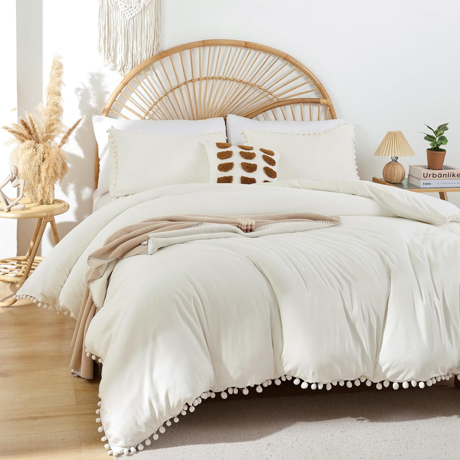 YIRDDEO Queen Comforter Set - Comforter Queen Size Sets with Ball Pom Fringe, Soft Bedding Set for All Seasons - 3 Pieces, 1 Comforter (90"x90") & 2 Pillow Shams (20"x26"), Blush