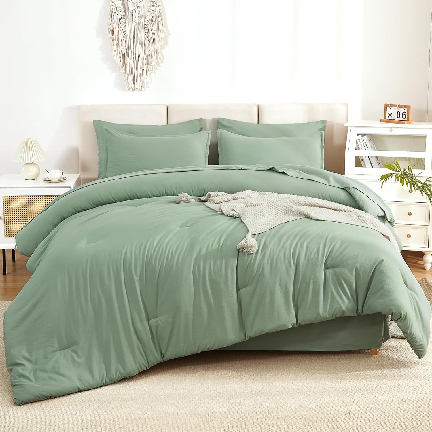 Litanika Queen Comforter Set Dark Emerald Green - 7 Pieces Bed in a Bag Queen Bedding Comforter Sets, Solid Lightweight Bed Set with Comforter, Sheets, Pillowcases & Shams