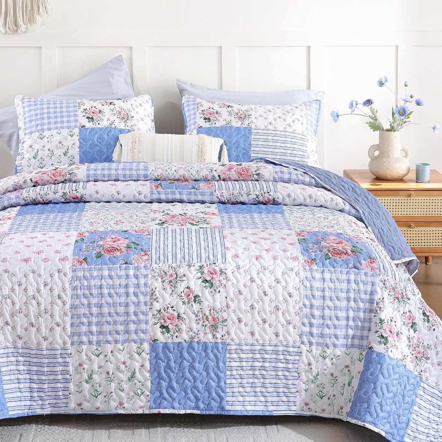 YIKUSH Quilt Sets Queen Size Floral Quilt Set 3 Pieces Bedding Set Bedspreads Pink Comforter Blanket with 2 Pillow Cases- Ultra Soft Floral Coverlet with Printed Pattern 90in.x 90in