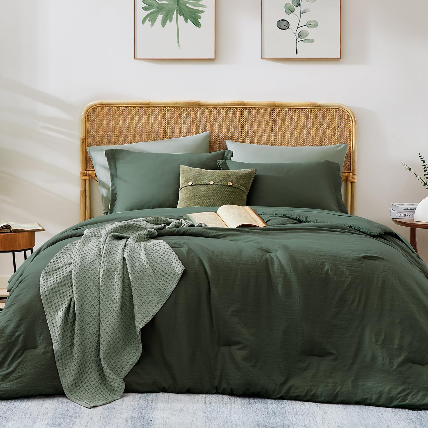 WRENSONGE Queen Comforter Set - 7 Pieces Sage Green Soft Bed in a Bag Queen with Fitted Sheet, Flat Sheet, 2 Pillow Shams, and 2 Pillowcases- Warm Bedding Sets Queen for All Season