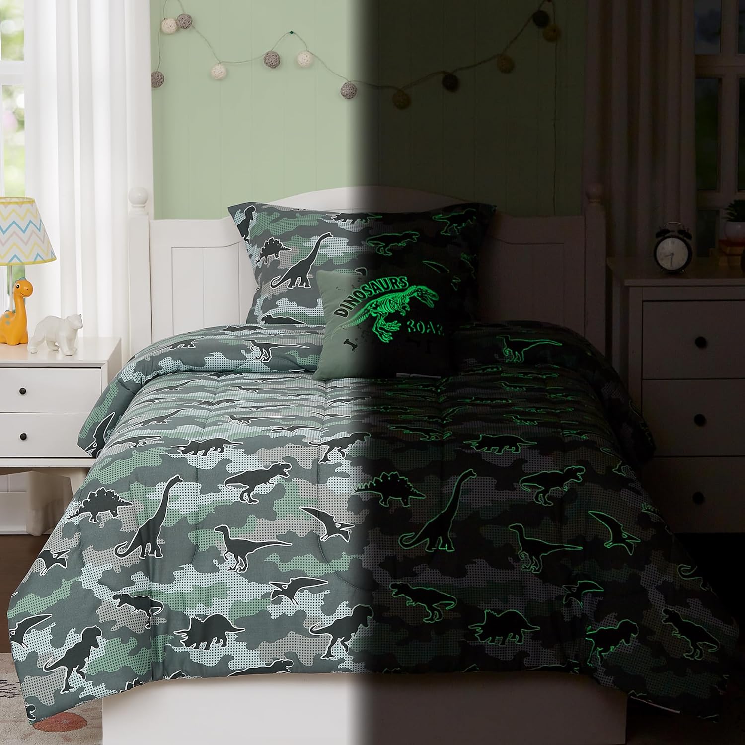 Kids Comforter Set Twin Size for Boys, Glow in The Dark Gamer Bedding Set 1 Comforter, 1 Decor Pillow, 1 Pillow Sham, Twin XL Comforter Set Dorm Bedding