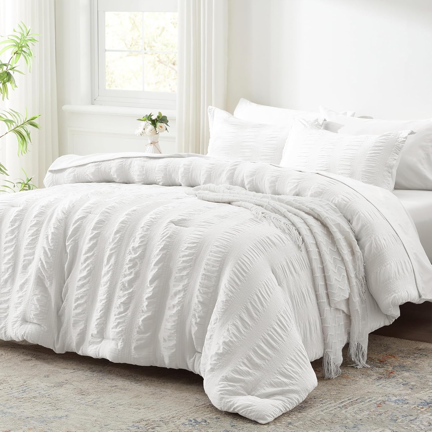 Zzlpp Queen Comforter Set 7 Pieces, Olive Green Seersucker Bed in a Bag with Comforter and Sheets, All Season Bedding Sets with 1 Comforter, 2 Pillow Shams, 2 Pillowcases, 1 Flat Sheet