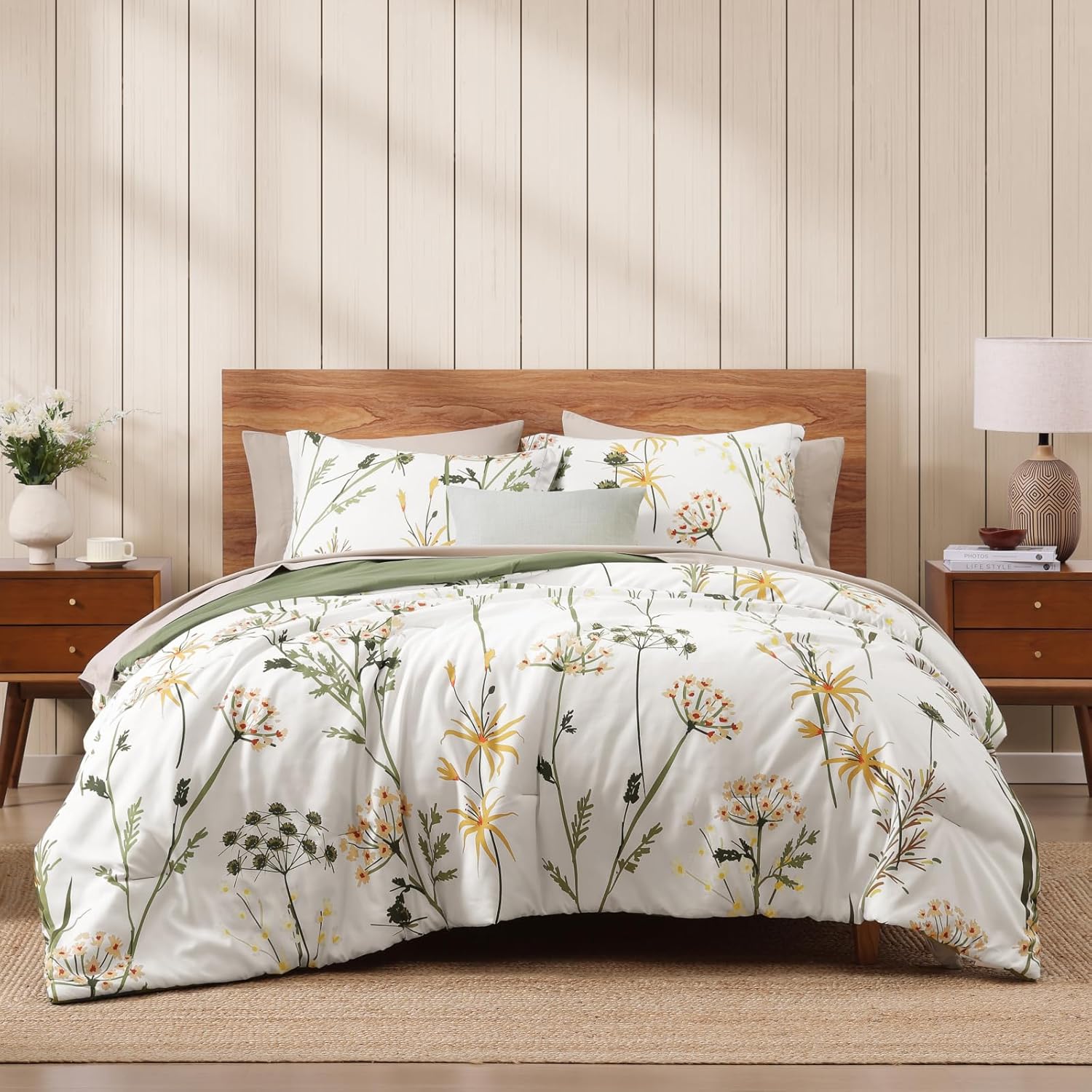 WRENSONGE Queen Comforter Set-7 Pieces Green Botanical Floral Bedding, Flowers Printed Design Queen Bed in a Bag with Botanical Flowers Comforter, Sheets, Pillowcases & Shams