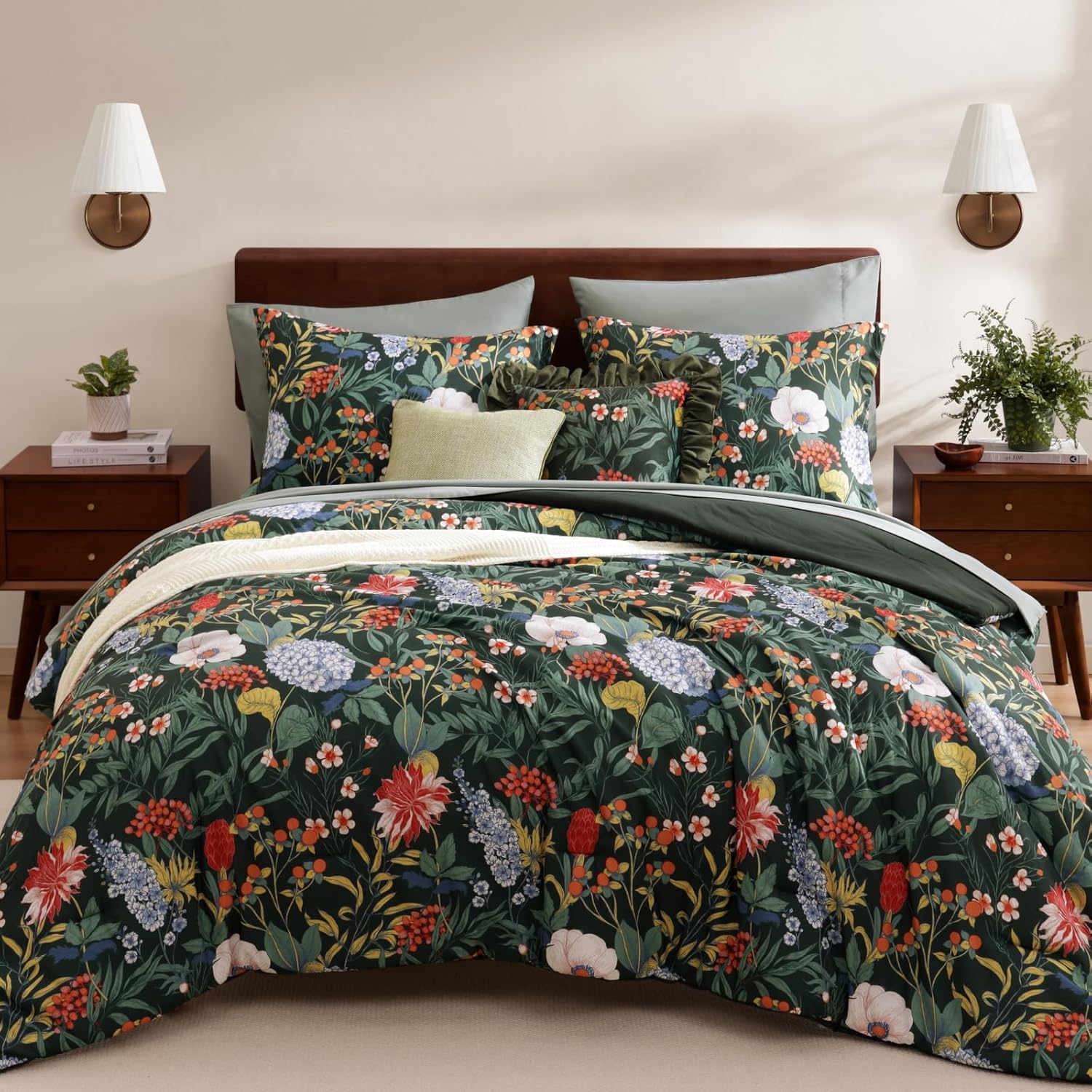WRENSONGE Queen Comforter Set-7 Pieces Green Botanical Floral Bedding, Flowers Printed Design Queen Bed in a Bag with Botanical Flowers Comforter, Sheets, Pillowcases & Shams
