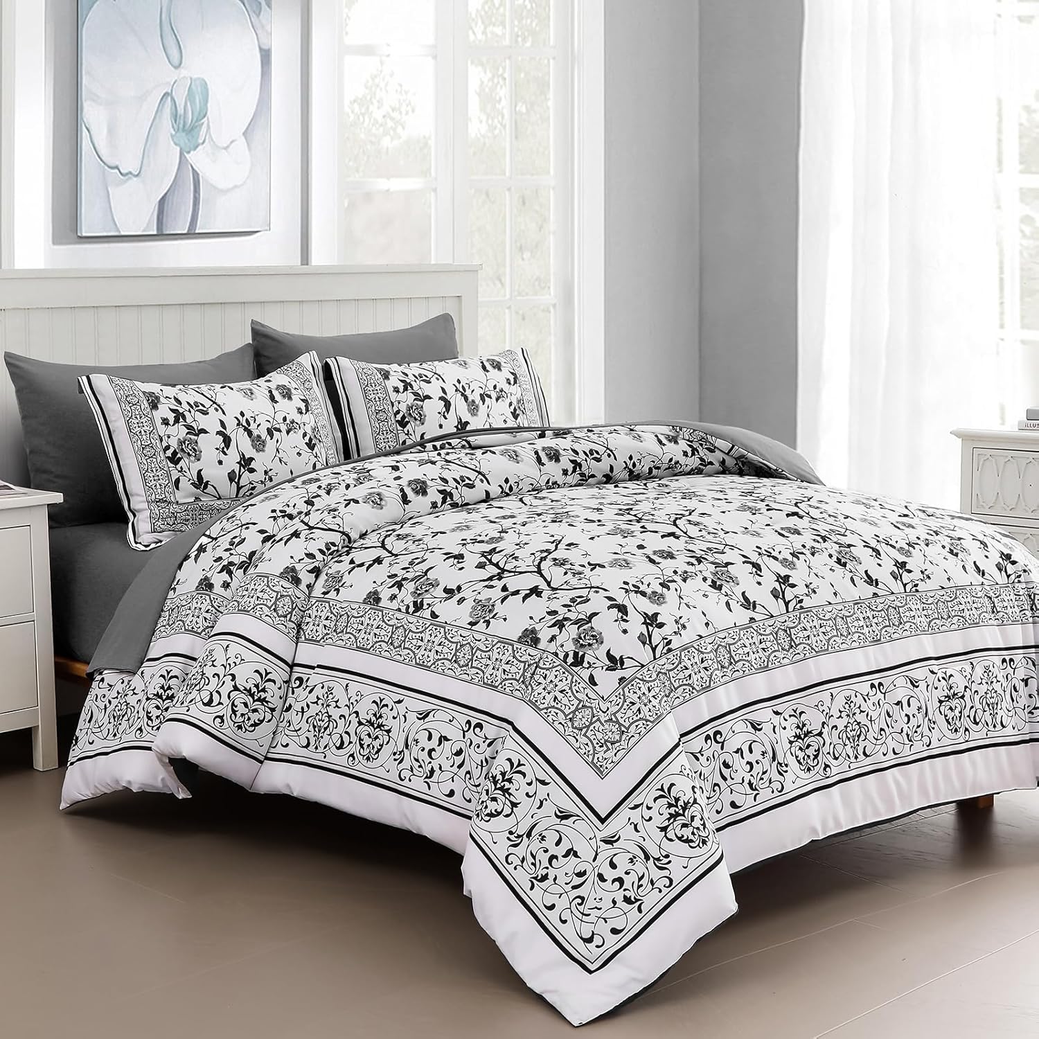 Dobuyly Floral Queen Comforter Set, 7 Piece Bed in a Bag Queen Size Blue Flowers on White Botanical Bedding Set, Soft Microfiber Bedding Comforter Sets with Sheets for All Season