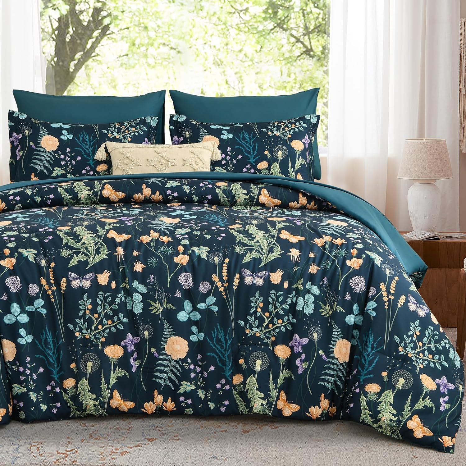 Yiran Queen Comforter Set 7 Piece, Dark Green Floral Bedding Set, Bed in a Bag Queen with Botanical Flowers Patterns, Soft Microfiber Complete Bedding Set with Sheets for All Season