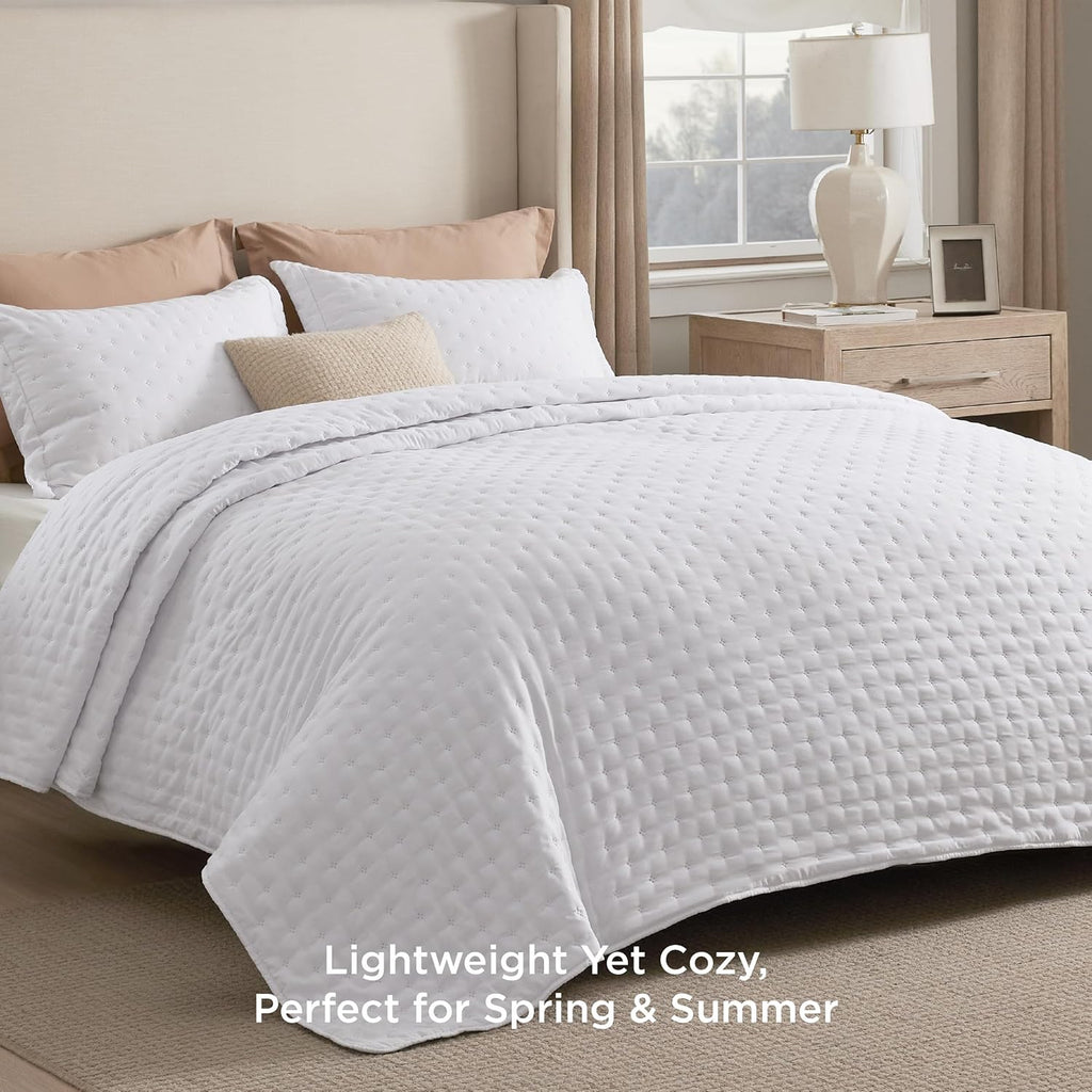 Bedsure Quilts Queen Size - Ultra Soft Quilt Bedding, White Bedspread Queen Size for Modern Bedroom, Lightweight All-Season Comforter, 90x96 Inch