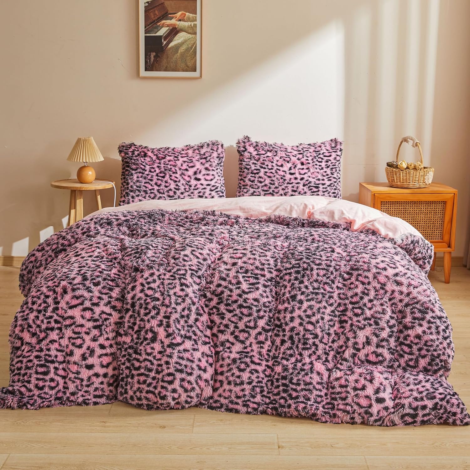 XeGe Cheetah Print Fluffy Faux Fur Duvet Cover Set, 3 Pieces Soft Plush Shaggy Fuzzy Bedding Set(1 Faux Fur Leopard Print Comforter Cover + 2 Furry Pillowcases), Zipper Closure(Queen, Brown)