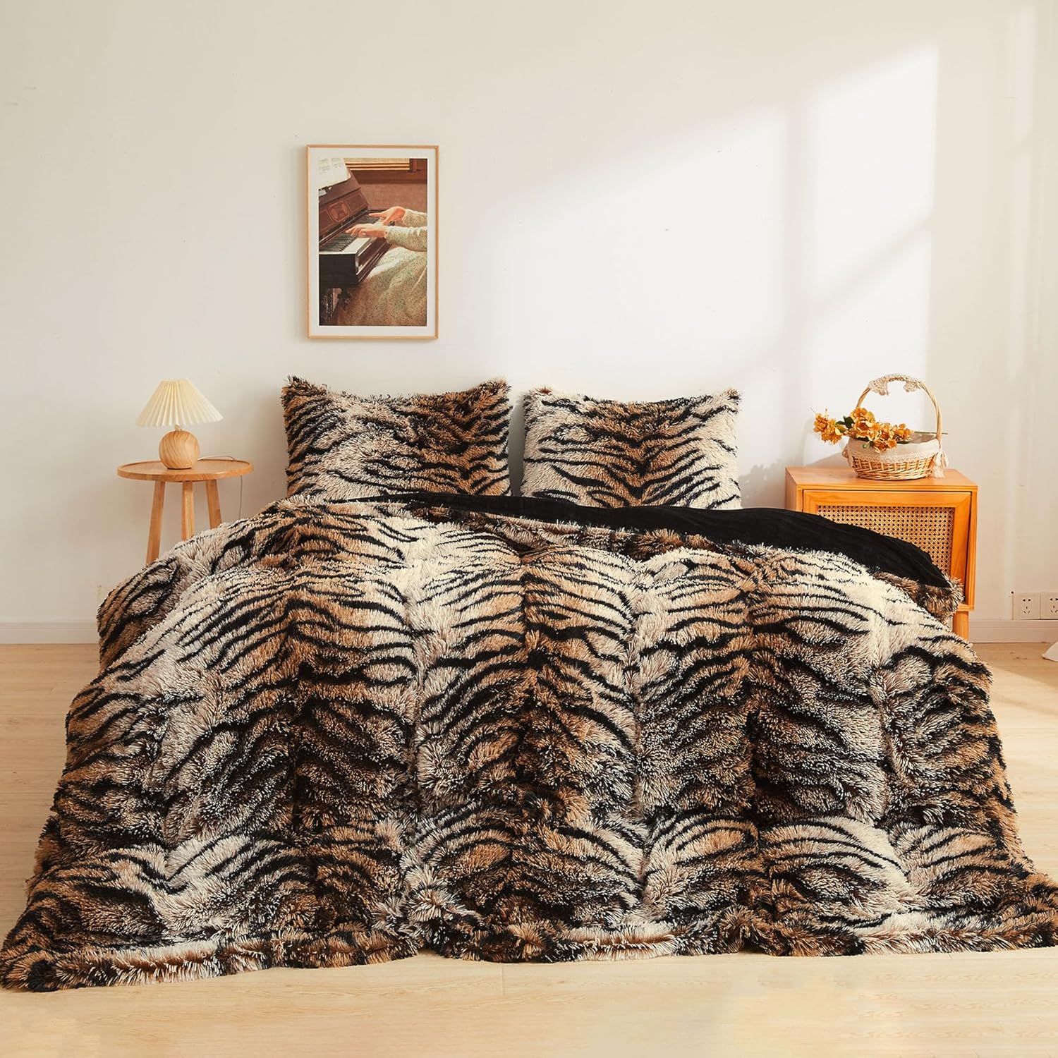 XeGe Cheetah Print Fluffy Faux Fur Duvet Cover Set, 3 Pieces Soft Plush Shaggy Fuzzy Bedding Set(1 Faux Fur Leopard Print Comforter Cover + 2 Furry Pillowcases), Zipper Closure(Queen, Brown)