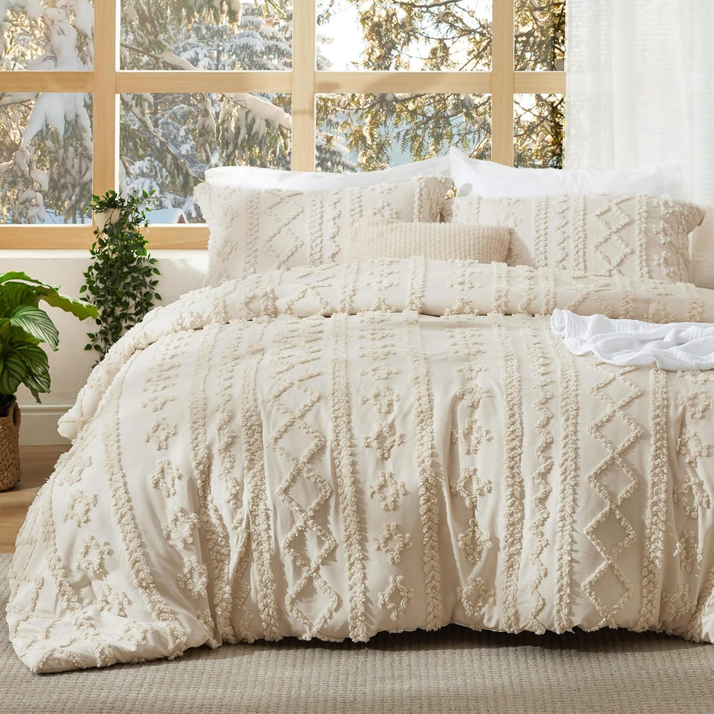 Bedsure Tufted Boho Comforter Set Queen Size - Beige Boho Bed Set, GentleSoft™ 3 Pieces Farmhouse Shabby Chic Embroidery Bedding, Gifts for Woman, Soft Jacquard Queen Comforter for All Seasons