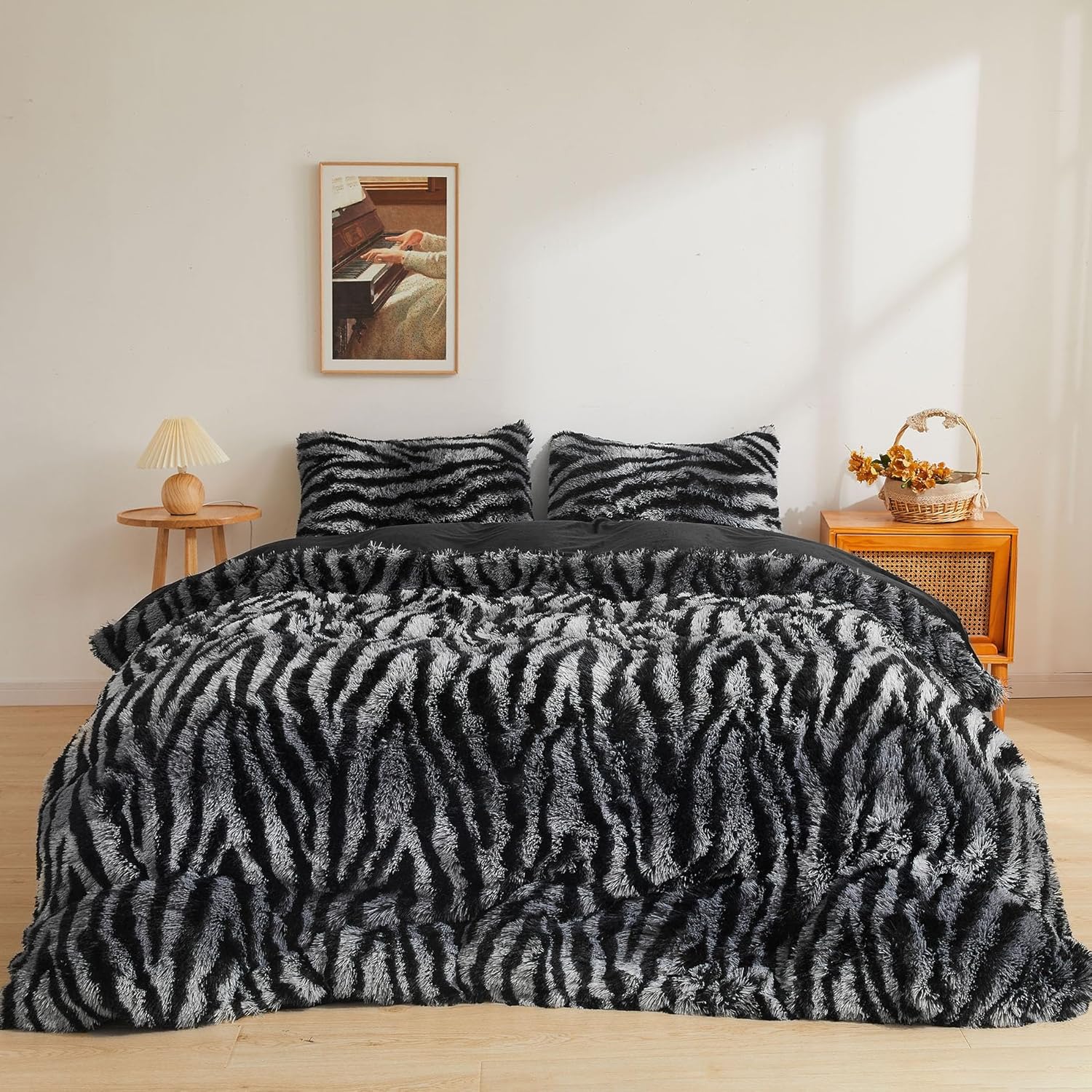 XeGe Cheetah Print Fluffy Faux Fur Duvet Cover Set, 3 Pieces Soft Plush Shaggy Fuzzy Bedding Set(1 Faux Fur Leopard Print Comforter Cover + 2 Furry Pillowcases), Zipper Closure(Queen, Brown)