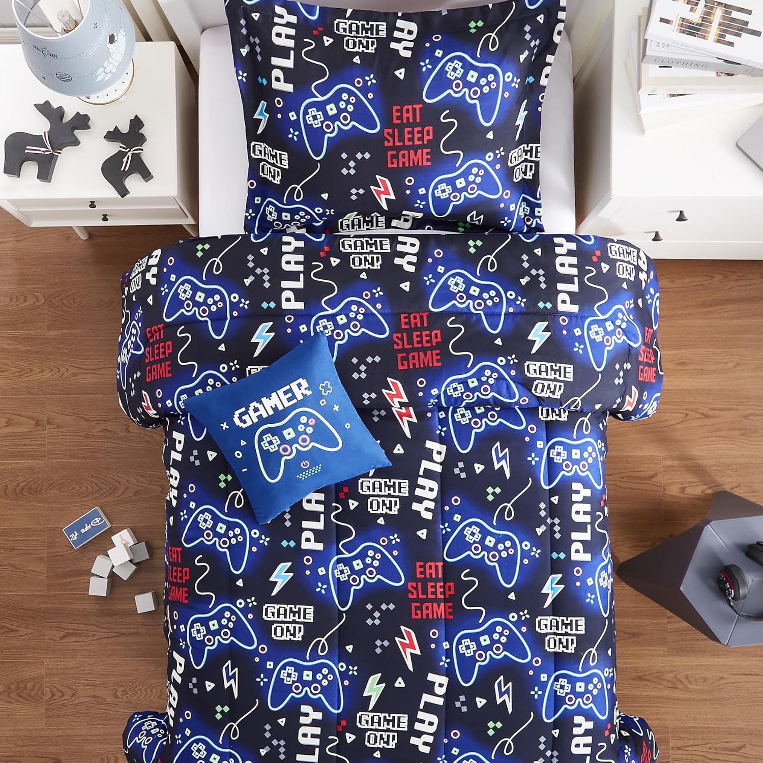 Kids Comforter Set Twin Size for Boys, Glow in The Dark Gamer Bedding Set 1 Comforter, 1 Decor Pillow, 1 Pillow Sham, Twin XL Comforter Set Dorm Bedding