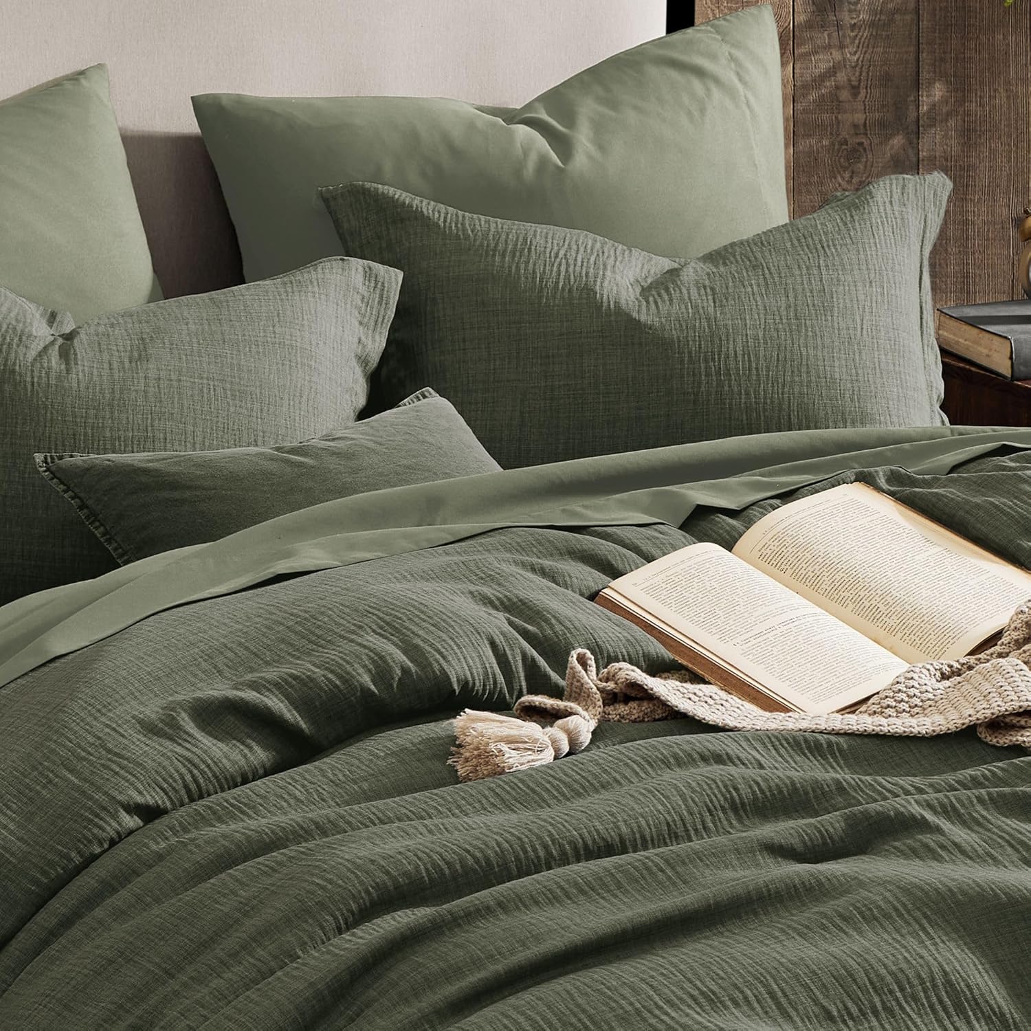 Geniospin King Comforter Set - 7 Pieces Comforter King Size, Soft Solid Bedding Set for All Season, Textured Bed in a Bag with Sheets, Pillowcases & Shams (Dark Green, 102''x90'')