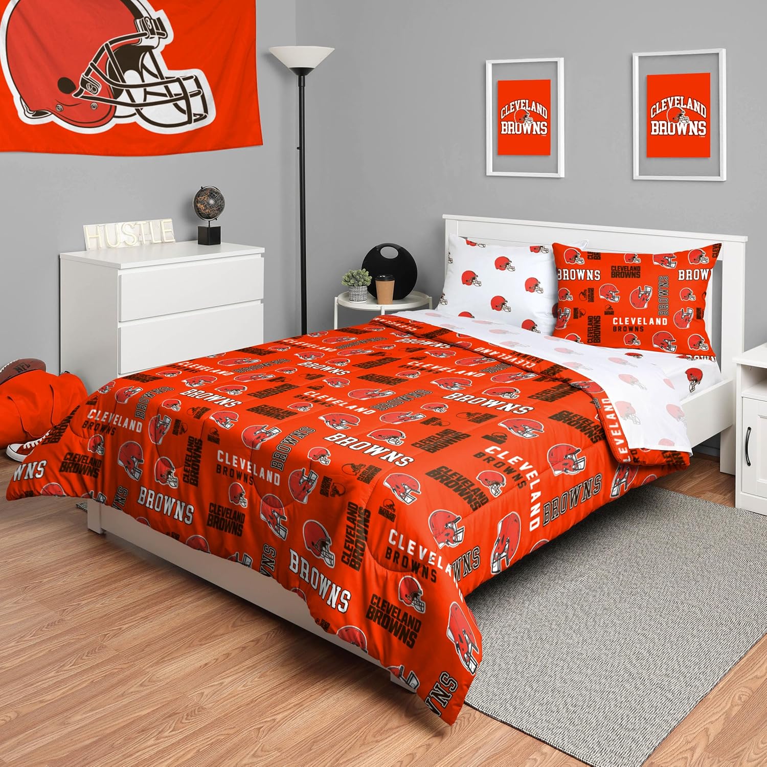 FOCO Unisex-Adult NFL Team Logo Bed in a Bag Comforter, Sheets, Pillow Cases Bedding 5-Piece Set