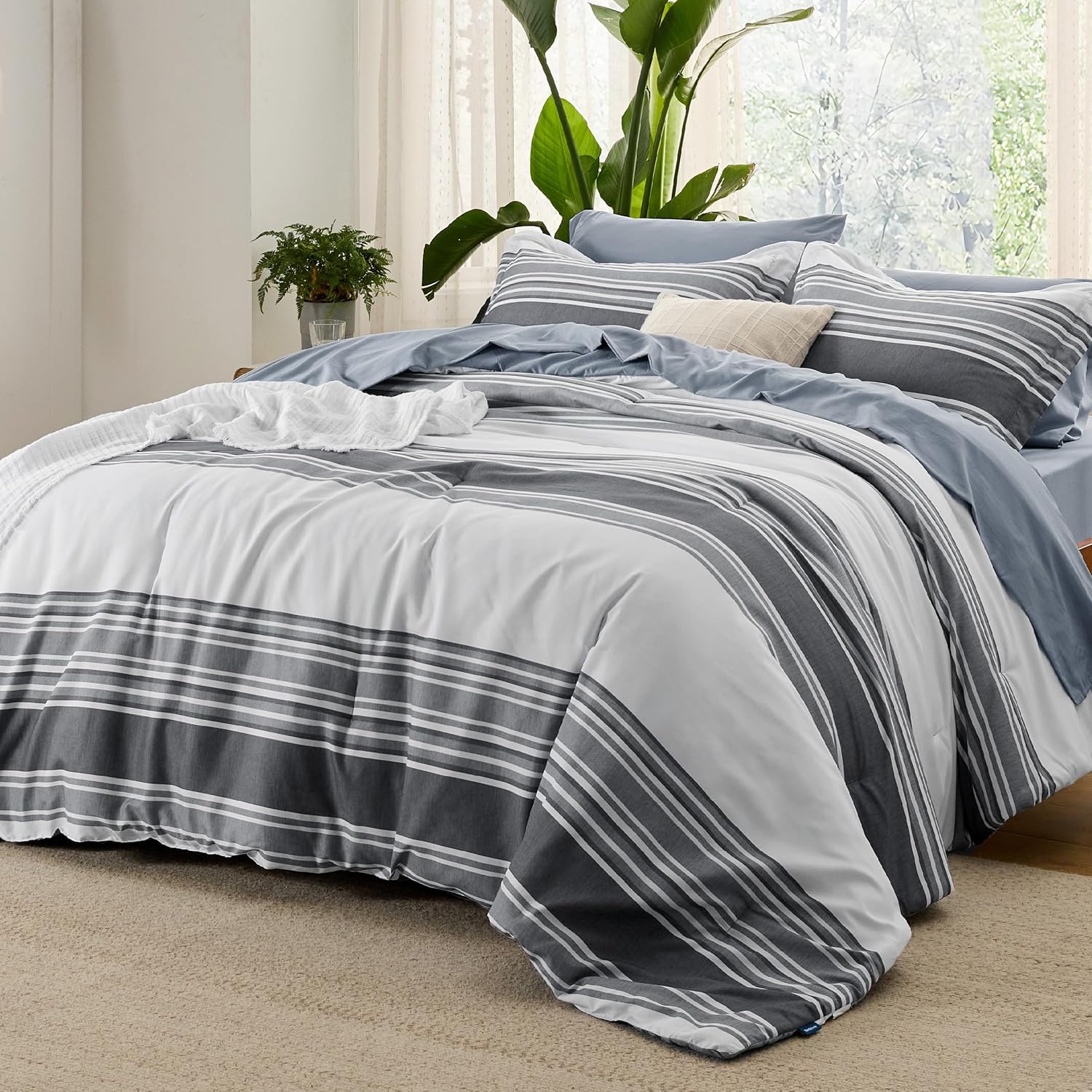 Bedsure Queen Comforter Set 7 Pieces, Blue Striped Bedding Set for All Seasons, Reversible, Cationic Dyeing Bed in a Bag with Comforter, Sheets, Pillowcases & Shams