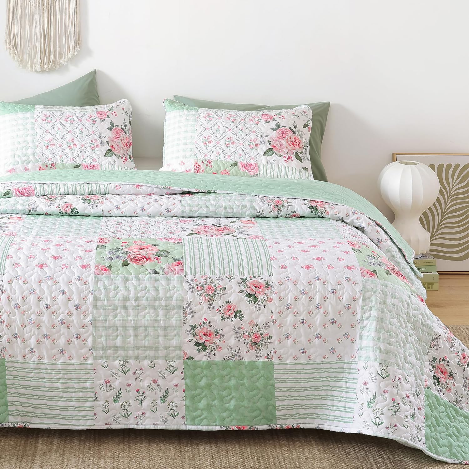 YIKUSH Quilt Sets Queen Size Floral Quilt Set 3 Pieces Bedding Set Bedspreads Pink Comforter Blanket with 2 Pillow Cases- Ultra Soft Floral Coverlet with Printed Pattern 90in.x 90in