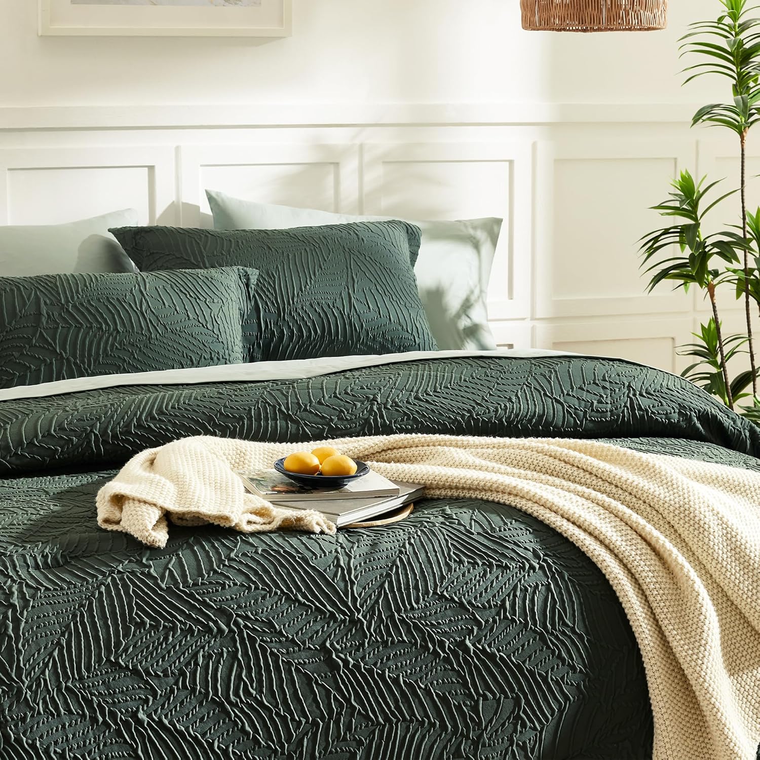 Geniospin Queen Comforter Set - 7 Pieces Dark Green Bedding Set, Botanical Textured Comforter Bed Set, All Season Lightweight Bed in a Bag with Comforter, Sheets, Pillowcases & Shams