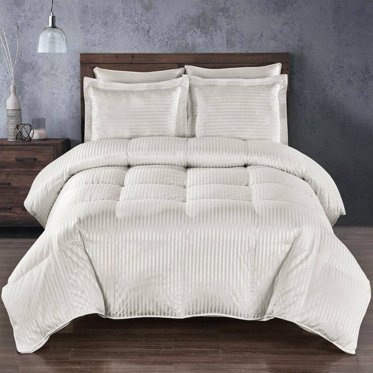 Heavyweight Silk 450 Goose Down Fill Comforter